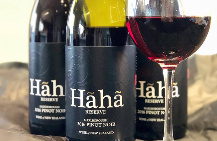 予約】 Hahaワインの始まりは2011年 ニュージーランドの 果実 肉 シーフード の輸出に関わる3家族が自国の素晴らしいワインも世界に広めたいという想いから誕生しました  ハーハ ホークス ベイ ピノ グリ 750ml tepsa.com.pe